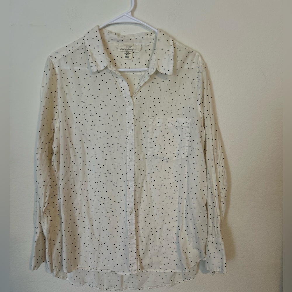 LOGG Label Of Graded Goods Shirt Womens 14
Fitted Button Front Polka Dot Capsule